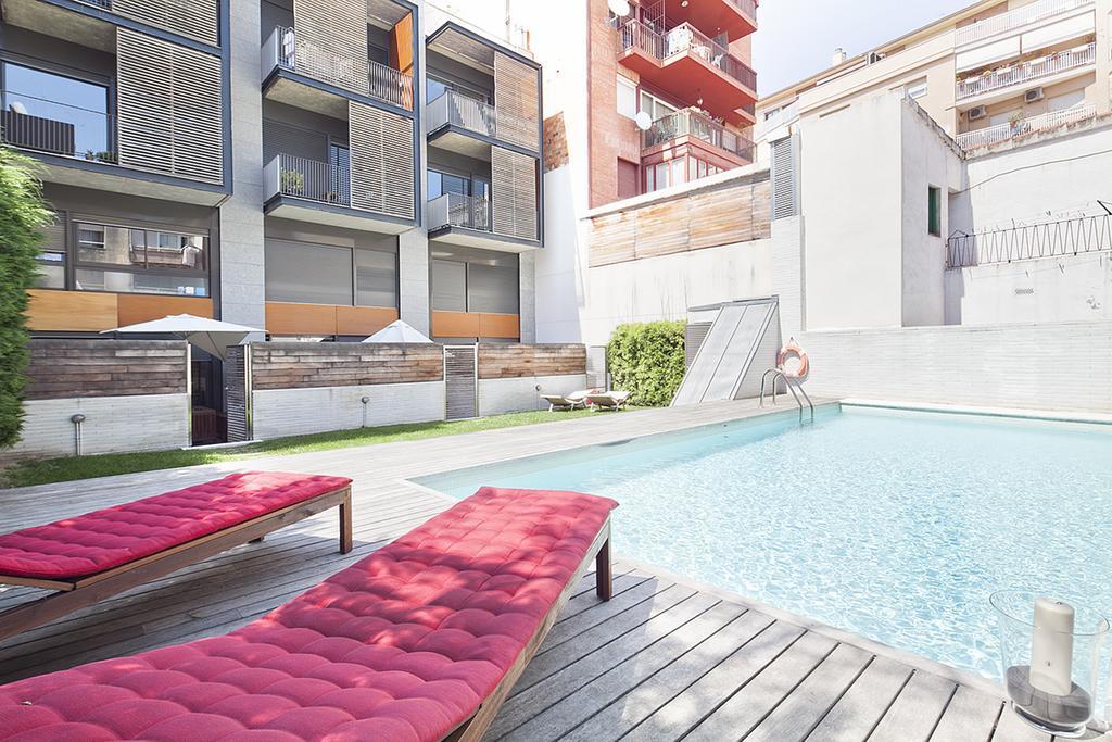 巴塞罗那出租公寓 - 带露台和游泳池 外观 照片